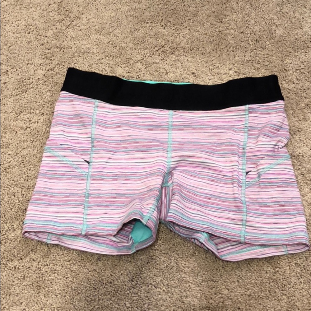 Lululemon shorts size 10